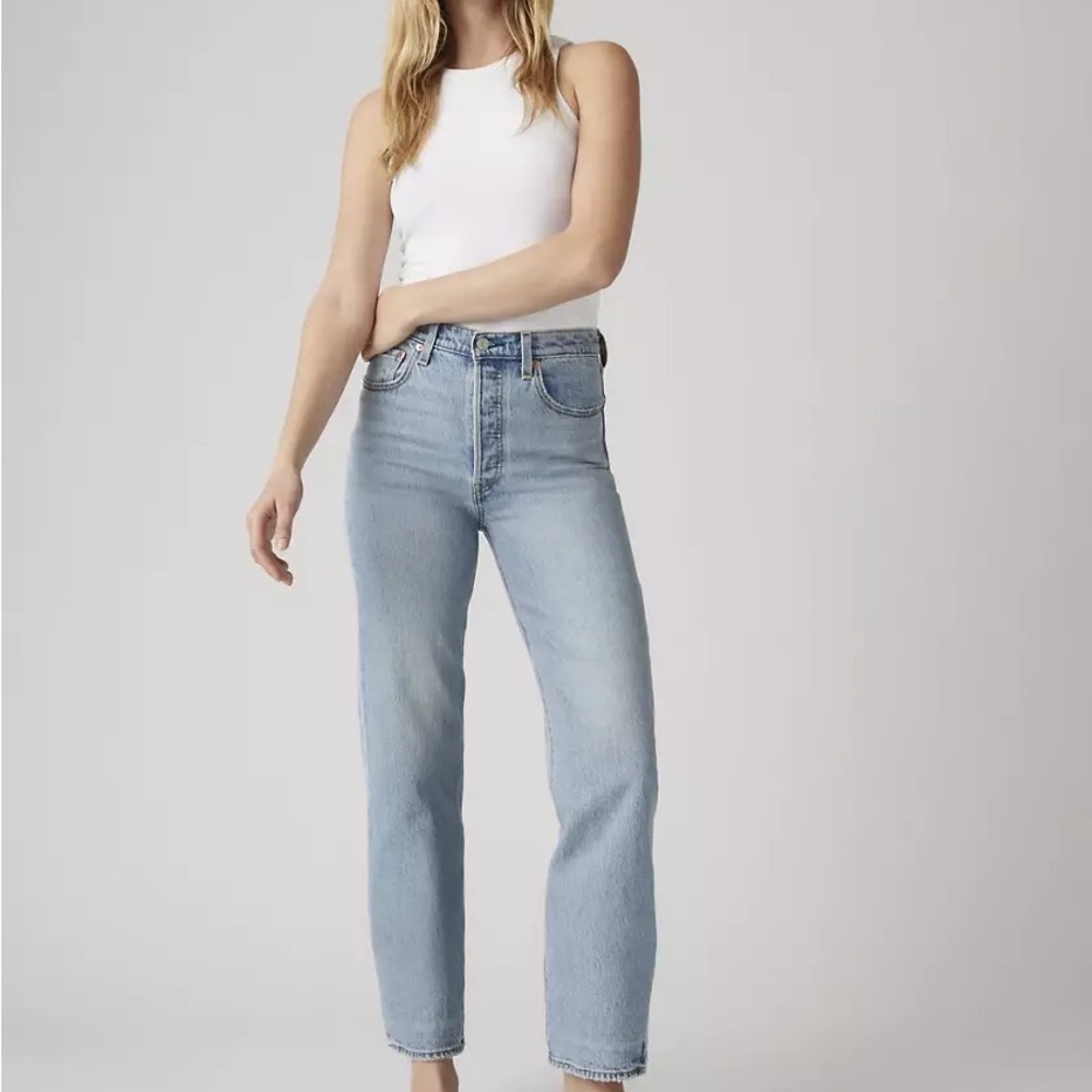 Levi’s Ribcage Straight Ankle Jeans